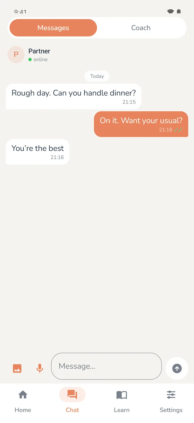 Le même chat sur son téléphone à lui